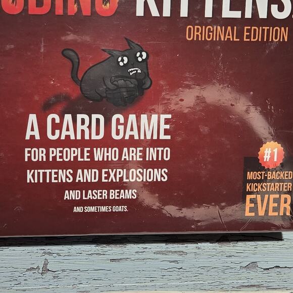 EXPLODING KITTENS Card Game Original Edition 7+ Sealed NEW Family Fun Game Night - Picture 3 of 4